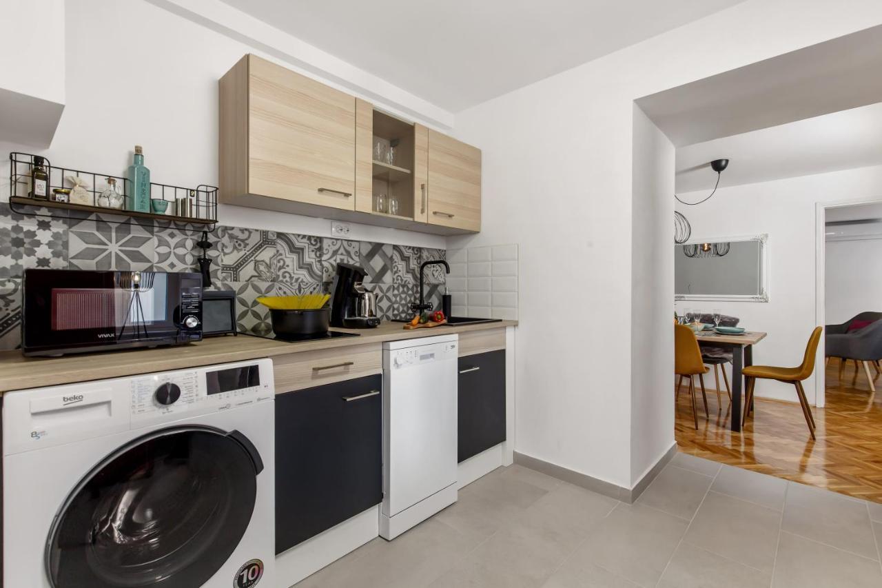 Apartment Sancti Viti Rijeka Exteriör bild